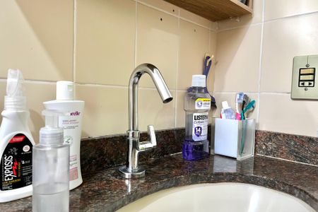 Apartamento à venda com 67m², 2 quartos e 2 vagasBanheiro Social