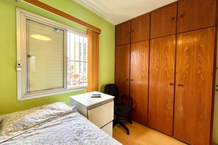 Apartamento à venda com 67m², 2 quartos e 2 vagasQuarto 2