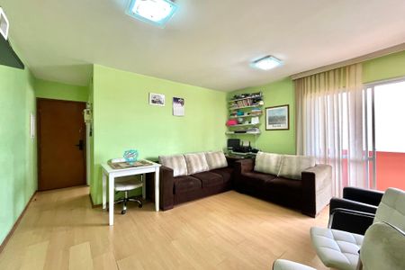 Apartamento à venda com 67m², 2 quartos e 2 vagasSala