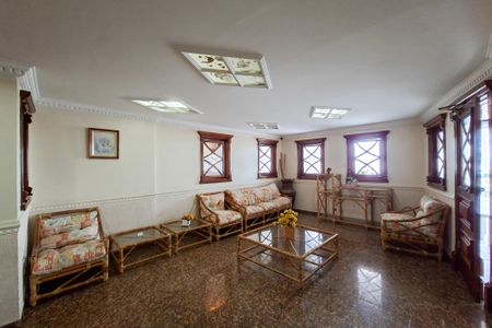 Apartamento para alugar com 120m², 3 quartos e 2 vagas Apartamento para alugar com 120m², 3 quartos e 2 vagasHall social