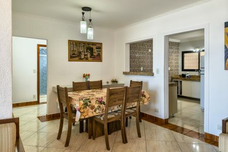 Apartamento para alugar com 120m², 3 quartos e 2 vagas Apartamento para alugar com 120m², 3 quartos e 2 vagasSala