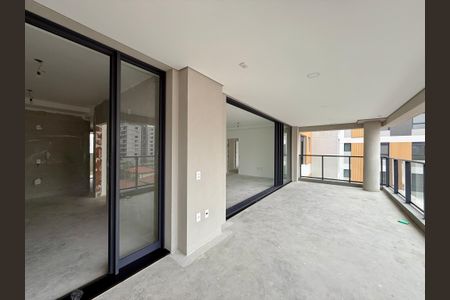 Apartamento à venda com 194m², 4 quartos e 3 vagasSacada