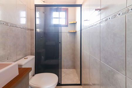 Casa para alugar com 98m², 3 quartos e 1 vaga Casa para alugar com 98m², 3 quartos e 1 vagaBanheiro Social