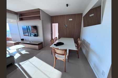 Sala de apartamento para alugar com 3 quartos, 97m² em Jardim Atlântico, Florianópolis