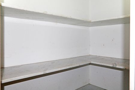 Casa de condomínio para alugar com 200m², 4 quartos e 4 vagasDespensa