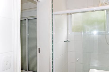 Casa de condomínio para alugar com 200m², 4 quartos e 4 vagasBanheiro da Suíte 2