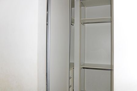 Casa de condomínio para alugar com 200m², 4 quartos e 4 vagasSuíte 3