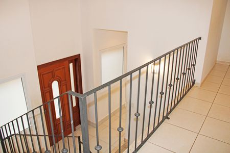 Casa de condomínio para alugar com 200m², 4 quartos e 4 vagasCorredor