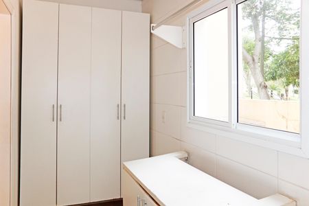 Casa de condomínio para alugar com 200m², 4 quartos e 4 vagasÁrea de Serviço