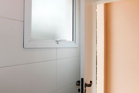 Casa de condomínio para alugar com 200m², 4 quartos e 4 vagasBanheiro de Serviço