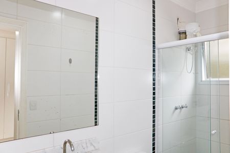 Casa de condomínio para alugar com 200m², 4 quartos e 4 vagasBanheiro da Suíte 1