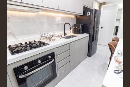 Apartamento à venda com 38m², 2 quartos e 1 vaga Apartamento à venda com 38m², 2 quartos e 1 vagaCozinha e Área de Serviço