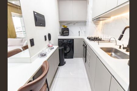 Apartamento à venda com 38m², 2 quartos e 1 vaga Apartamento à venda com 38m², 2 quartos e 1 vagaCozinha e Área de Serviço