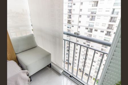 Apartamento à venda com 38m², 2 quartos e 1 vaga Apartamento à venda com 38m², 2 quartos e 1 vagaVaranda