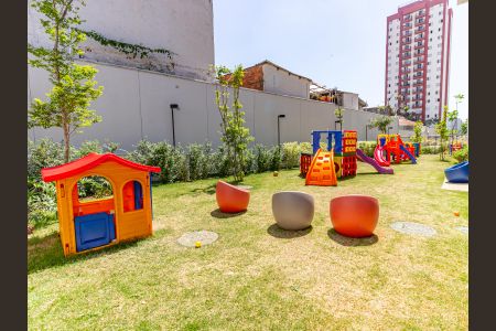 Apartamento à venda com 38m², 2 quartos e 1 vaga Apartamento à venda com 38m², 2 quartos e 1 vagaÁrea comum - Playground
