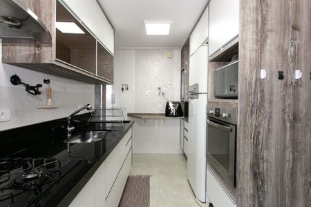 Apartamento para alugar com 92m², 3 quartos e 2 vagas Apartamento para alugar com 92m², 3 quartos e 2 vagasCozinha