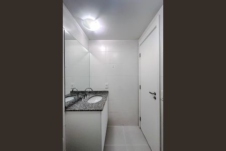 Apartamento para alugar com 65m², 2 quartos e 1 vagaBanheiro