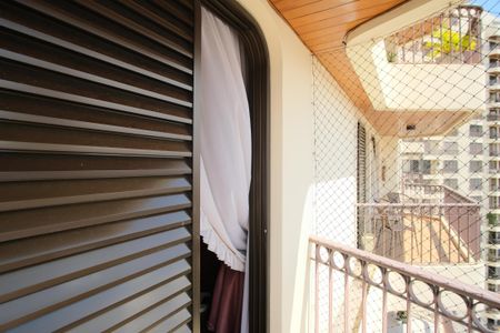 Apartamento para alugar com 150m², 4 quartos e 3 vagasVaranda da Suíte 1