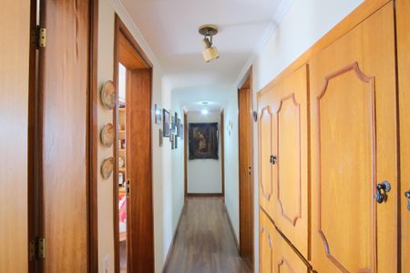 Apartamento para alugar com 150m², 4 quartos e 3 vagasCorredor