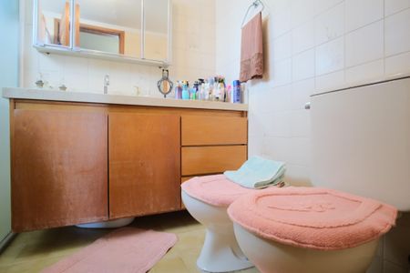 Apartamento para alugar com 150m², 4 quartos e 3 vagasBanheiro da Suíte 1