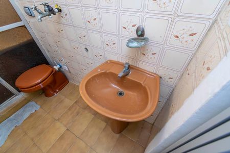 Apartamento à venda com 55m², 2 quartos e sem vaga Apartamento à venda com 55m², 2 quartos e sem vagaBanheiro