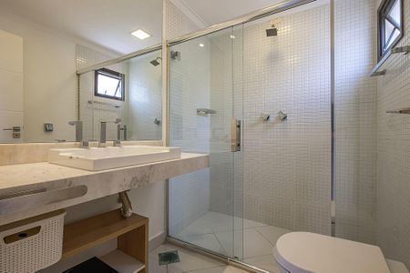 Apartamento à venda com 150m², 2 quartos e 3 vagasSuíte 1 - Banheiro