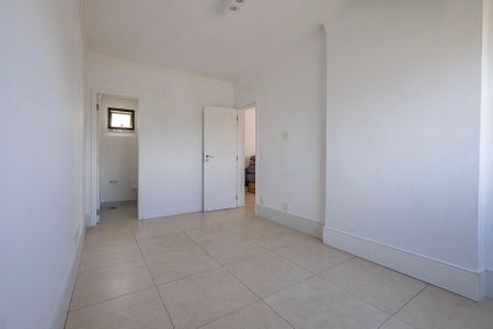 Apartamento à venda com 150m², 2 quartos e 3 vagasSuíte 2