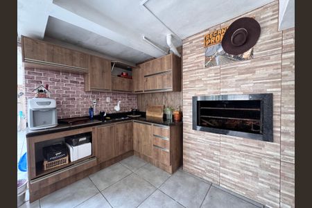 Casa à venda com 262m², 4 quartos e 3 vagas Casa à venda com 262m², 4 quartos e 3 vagasSalão de Festas