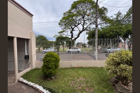 Casa à venda com 262m², 4 quartos e 3 vagas Casa à venda com 262m², 4 quartos e 3 vagasÁrea comum