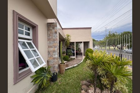 Casa à venda com 262m², 4 quartos e 3 vagas Casa à venda com 262m², 4 quartos e 3 vagasÁrea comum