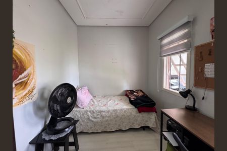 Casa à venda com 262m², 4 quartos e 3 vagas Casa à venda com 262m², 4 quartos e 3 vagasquarto 1