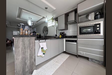 Casa à venda com 262m², 4 quartos e 3 vagasCozinha
