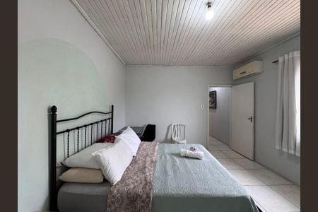 Casa à venda com 262m², 4 quartos e 3 vagas Casa à venda com 262m², 4 quartos e 3 vagasquarto 3