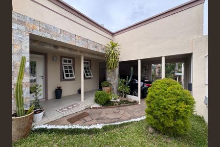 Casa à venda com 262m², 4 quartos e 3 vagas Casa à venda com 262m², 4 quartos e 3 vagasÁrea comum