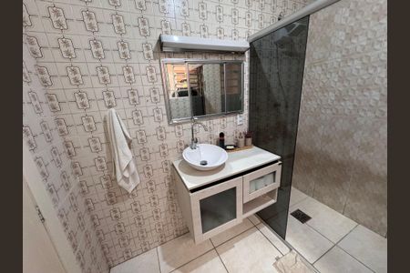 Casa à venda com 262m², 4 quartos e 3 vagas Casa à venda com 262m², 4 quartos e 3 vagasBanheiro 3