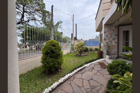 Casa à venda com 262m², 4 quartos e 3 vagas Casa à venda com 262m², 4 quartos e 3 vagasÁrea comum