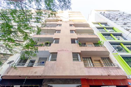 Studio para alugar com 30m², 1 quarto e sem vaga Studio para alugar com 30m², 1 quarto e sem vagaFachada