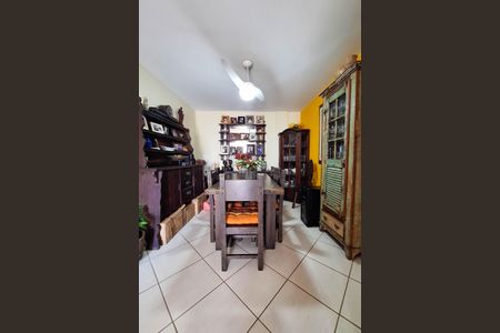 Apartamento à venda com 150m², 2 quartos e 2 vagasSala