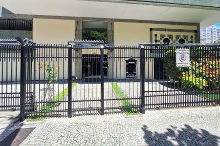 Apartamento à venda com 150m², 2 quartos e 2 vagasFachada