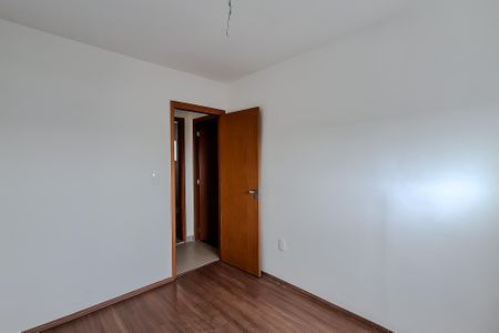 Quarto 1 de apartamento para alugar com 2 quartos, 45m² em Vila Carioca, São Paulo