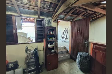 Casa à venda com 190m², 3 quartos e 2 vagasUso diverso