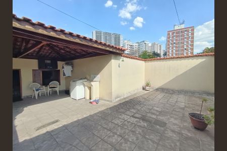 Casa à venda com 190m², 3 quartos e 2 vagasLavanderia