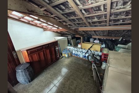 Casa à venda com 190m², 3 quartos e 2 vagasUso diverso