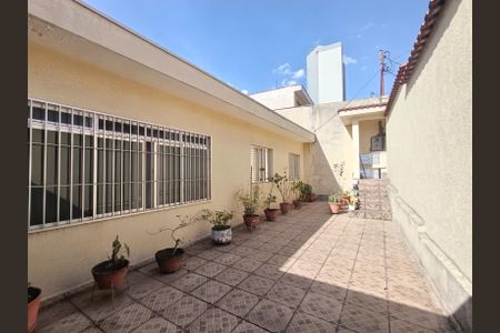 Casa à venda com 190m², 3 quartos e 2 vagasQuintal