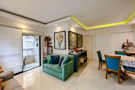 Apartamento à venda com 87m², 3 quartos e 2 vagas Apartamento à venda com 87m², 3 quartos e 2 vagasSala