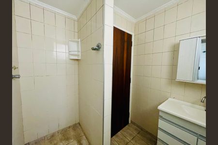 Apartamento para alugar com 75m², 2 quartos e 1 vaga Apartamento para alugar com 75m², 2 quartos e 1 vagaBanheiro
