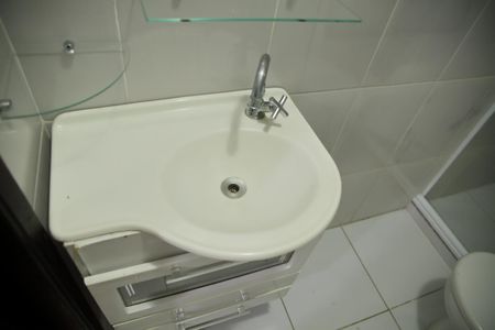 Casa à venda com 201m², 3 quartos e 3 vagasSuíte 3  -Banheiro 