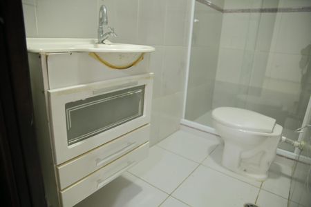 Casa à venda com 201m², 3 quartos e 3 vagasSuíte 3  -Banheiro 