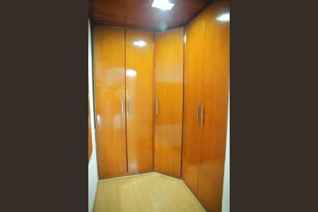 Suíte 1 - Varanda - Closet  de casa à venda com 3 quartos, 201m² em Vila Alves Dias, São Bernardo do Campo