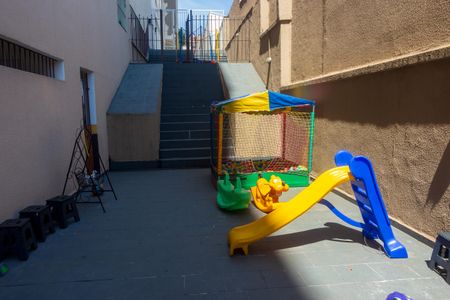 Apartamento à venda com 55m², 2 quartos e sem vagaÁrea comum - Playground